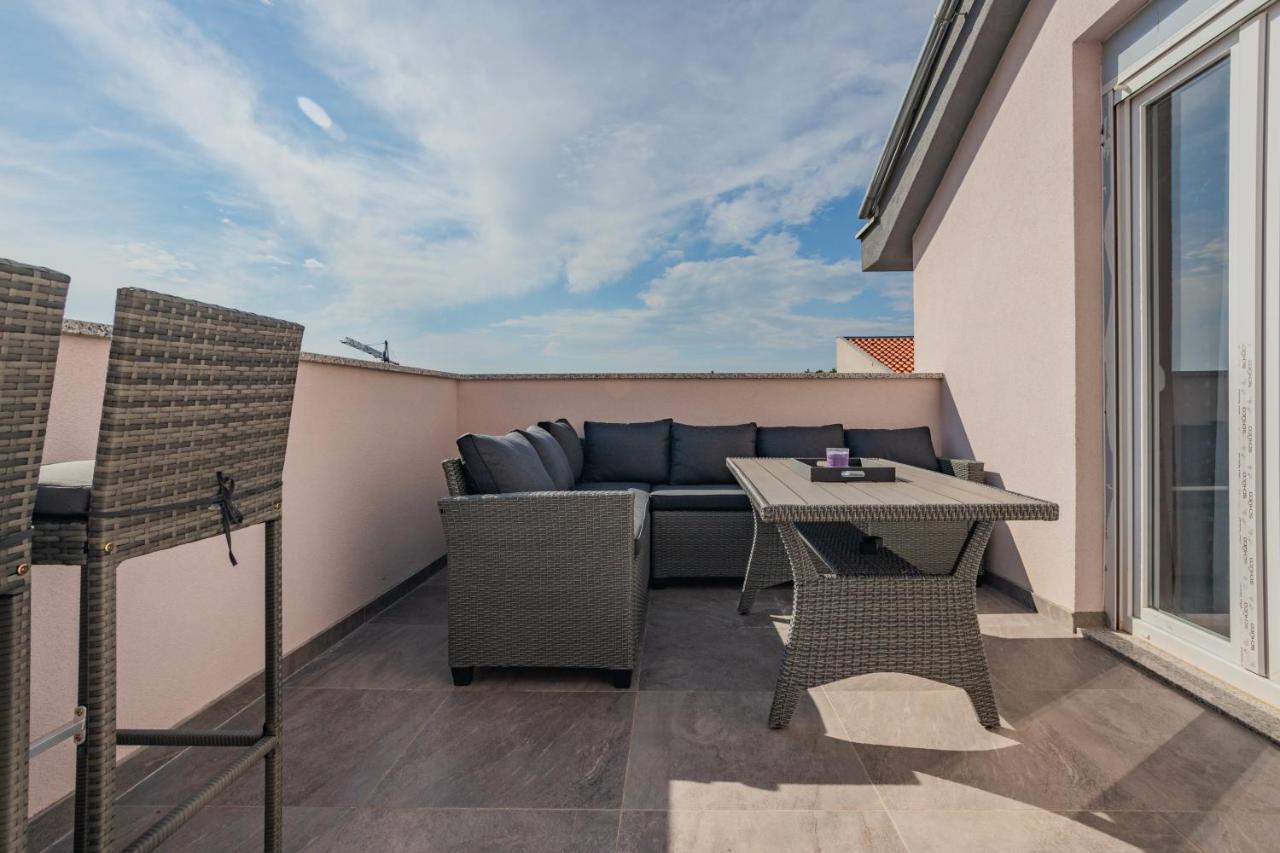 Seaview Apartments Roberta زادار المظهر الخارجي الصورة