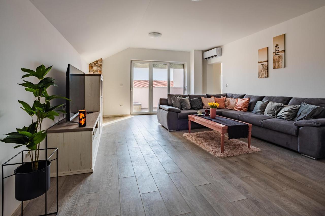 Seaview Apartments Roberta زادار المظهر الخارجي الصورة